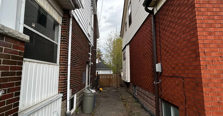 2ND RM 1-46 Arnold Street, Hamilton, ON, L8S 1R4 - 25