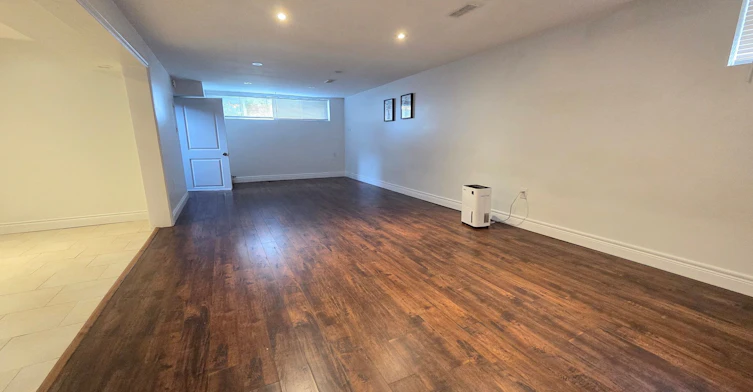 Bsmt-161 Mohawk Road W, Hamilton, ON, L9C 1W2 - 5