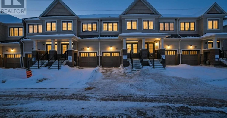 35 Radium Common, Cambridge, ON, N1R 5S2