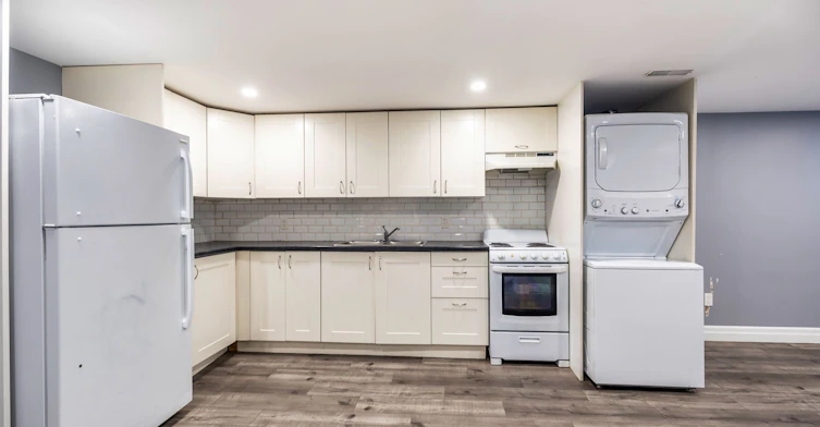 2-1041 Barnardo Avenue, Peterborough, ON, K9H 5W9 - 3