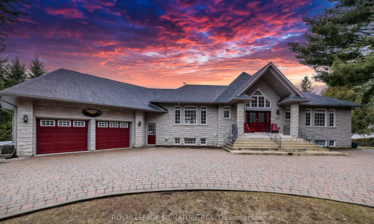 1524 Westview Crescent