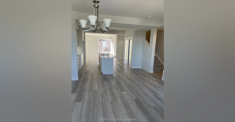 56-925 Deveron Crescent, London, ON, N5Z 0B6 - 2