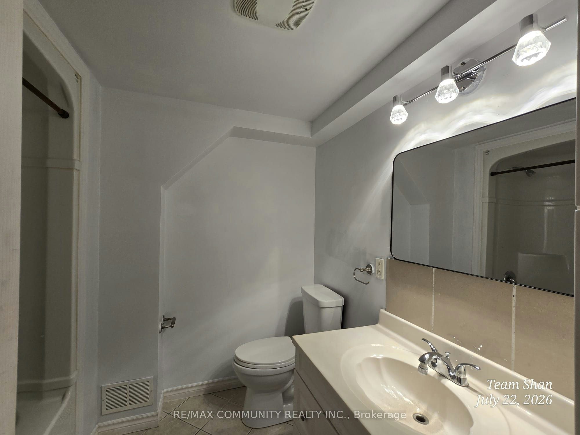 BSMT-166 St Lawrence Drive, Welland, ON, L3C 7H3 - 15