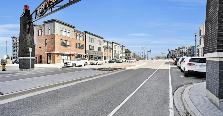 701-385 Winston Road, Grimsby, ON, L3M 0J3 - 31