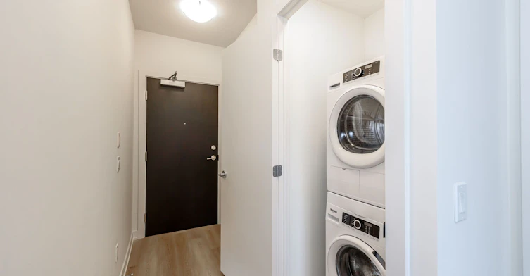 701-385 Winston Road, Grimsby, ON, L3M 0J3 - 22