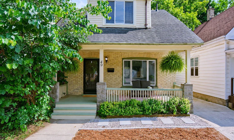 49 Euclid Avenue