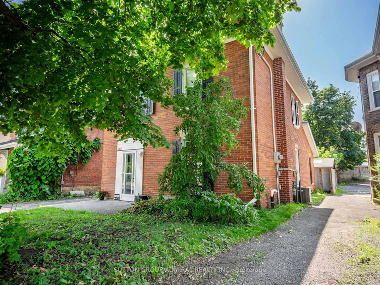265 Stewart Street, Peterborough, ON, K9J 3M8 - 3