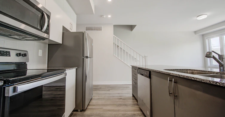 7-350 River Road, Cambridge, ON, N3C 0H4 - 7