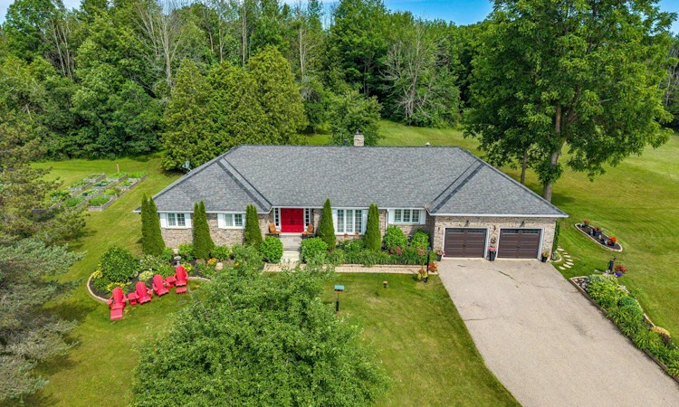 9572 Wellington 22 Road