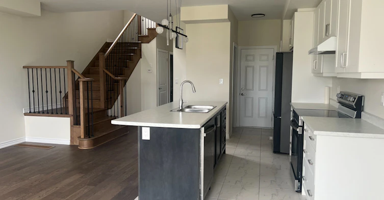 169 Vanilla Trail, Thorold, ON, L2V 0L2 - 6
