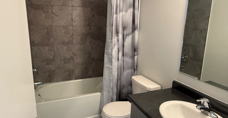 9-590 North Service Road, Hamilton, ON, L8E 0K5 - 11