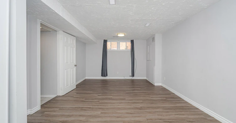 (Lower)-21 Beverley Street, Waterloo, ON, N2L 2H5 - 8