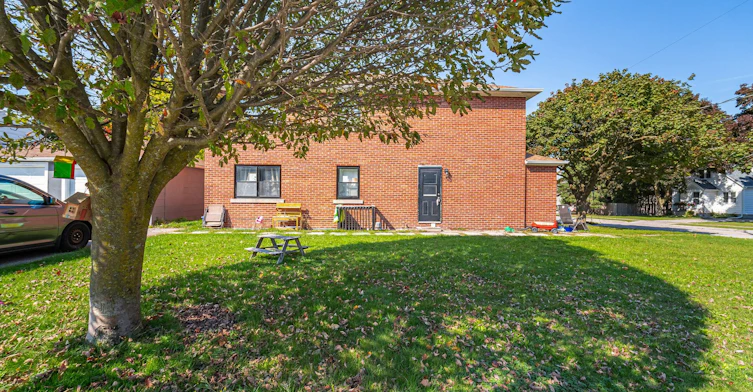 (Lower)-21 Beverley Street, Waterloo, ON, N2L 2H5 - 2