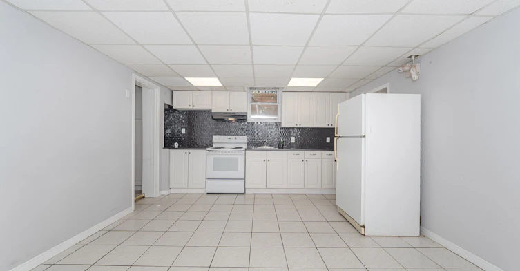 (Lower)-21 Beverley Street, Waterloo, ON, N2L 2H5 - 11
