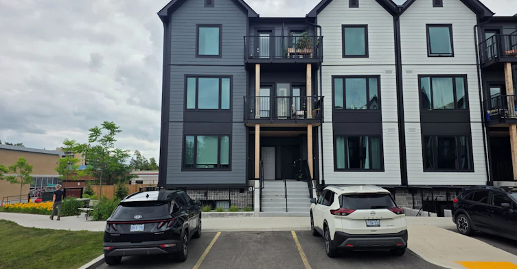 103-708 Woolwich Street, Guelph, ON, N1H 3Z1