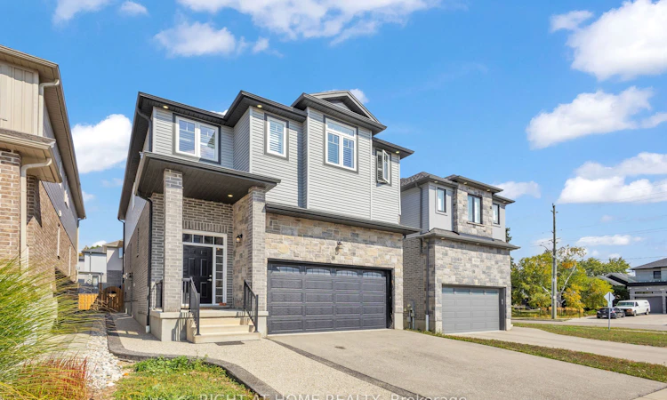 321 Carriage Way