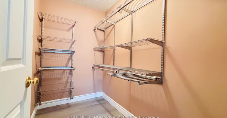 207-300 Keats Way, Waterloo, ON, N2L 6E6 - 17