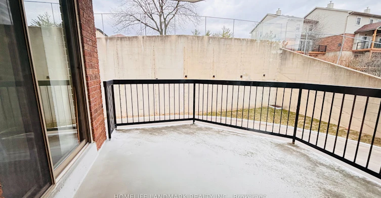 207-300 Keats Way, Waterloo, ON, N2L 6E6 - 34