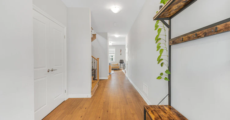 28-5672 Dorchester Road, Niagara Falls, ON, L2G 5S3 - 4
