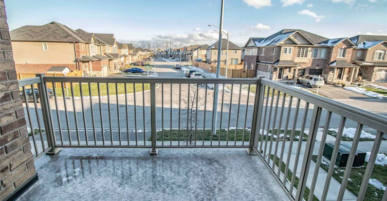 225 Westbank Trail, Hamilton, ON, L8J 0H4 - 9