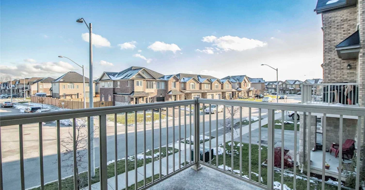 225 Westbank Trail, Hamilton, ON, L8J 0H4 - 8