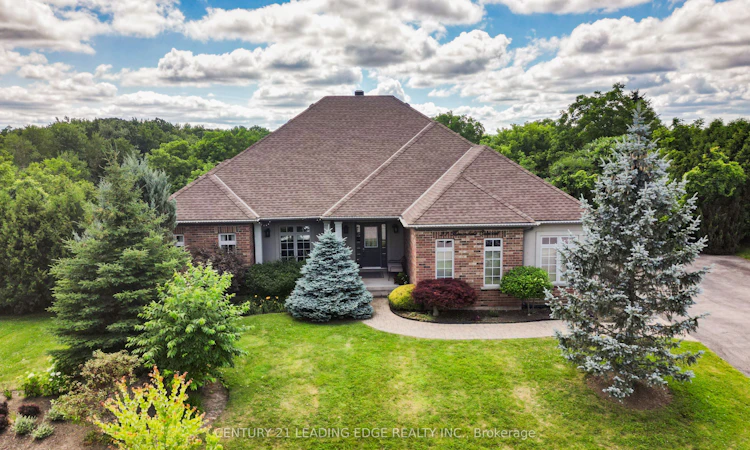 27 Karendale Crescent