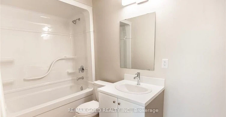 GL10-50 Herrick Avenue, St. Catharines, ON, L2P 2S4 - 18