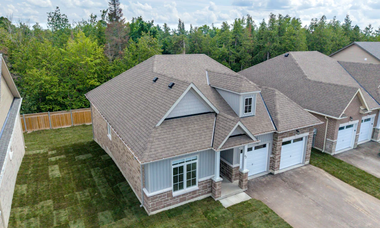 67 Hillcroft Way