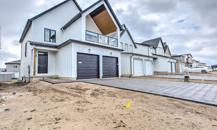 3046 Heardcreek Trail