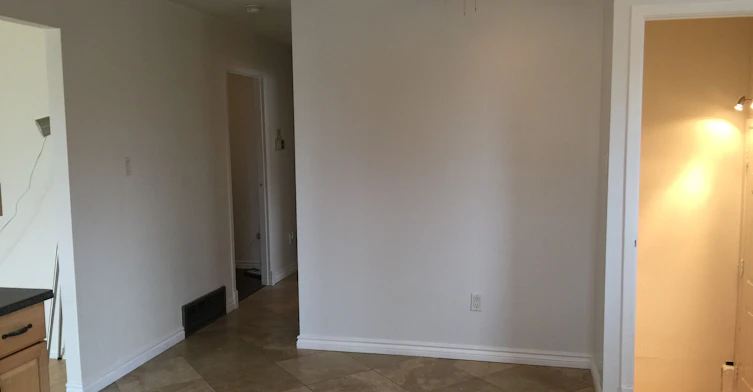 11 Lawnhurst Drive, Hamilton, ON, L8V 4N8 - 2