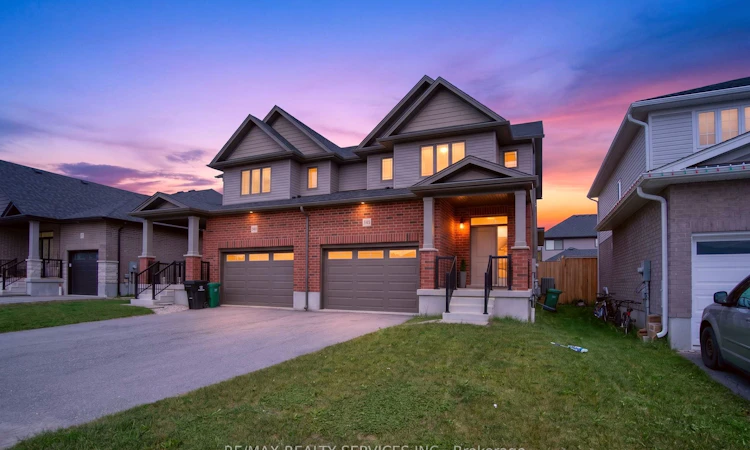 138 Woodberry Crescent
