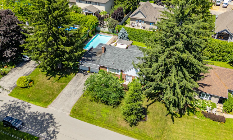 33 Parker Avenue