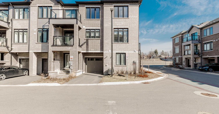 1007-585 Colborne Street, Brantford, ON, N3S 0K4
