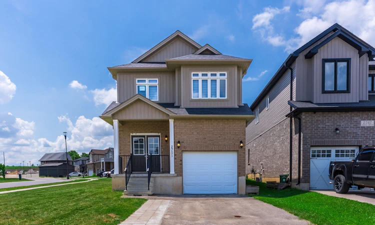 2751 Oriole Drive
