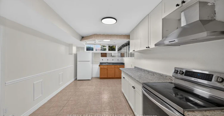 Lower Unit-59 Colin Crescent, Hamilton, ON, L9A 5H8 - 5
