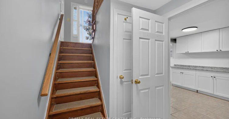 Lower Unit-59 Colin Crescent, Hamilton, ON, L9A 5H8 - 3