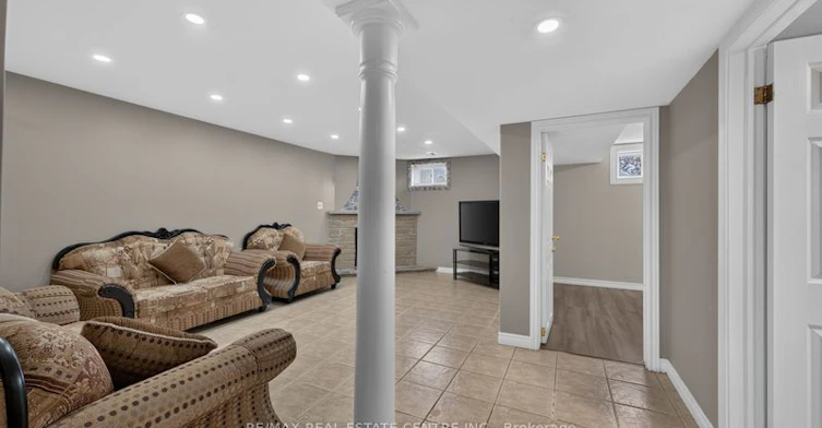 Lower Unit-59 Colin Crescent, Hamilton, ON, L9A 5H8 - 12