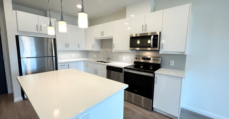 407-144 Watson Road N, Guelph, ON, N1E 0S4 - 6