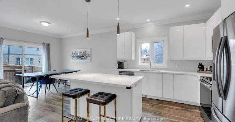 13 Damude Avenue, Thorold, ON, L2C 0G7 - 11