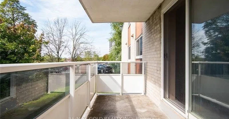 211-71 Vanier Drive, Kitchener, ON, N2C 1J4 - 15