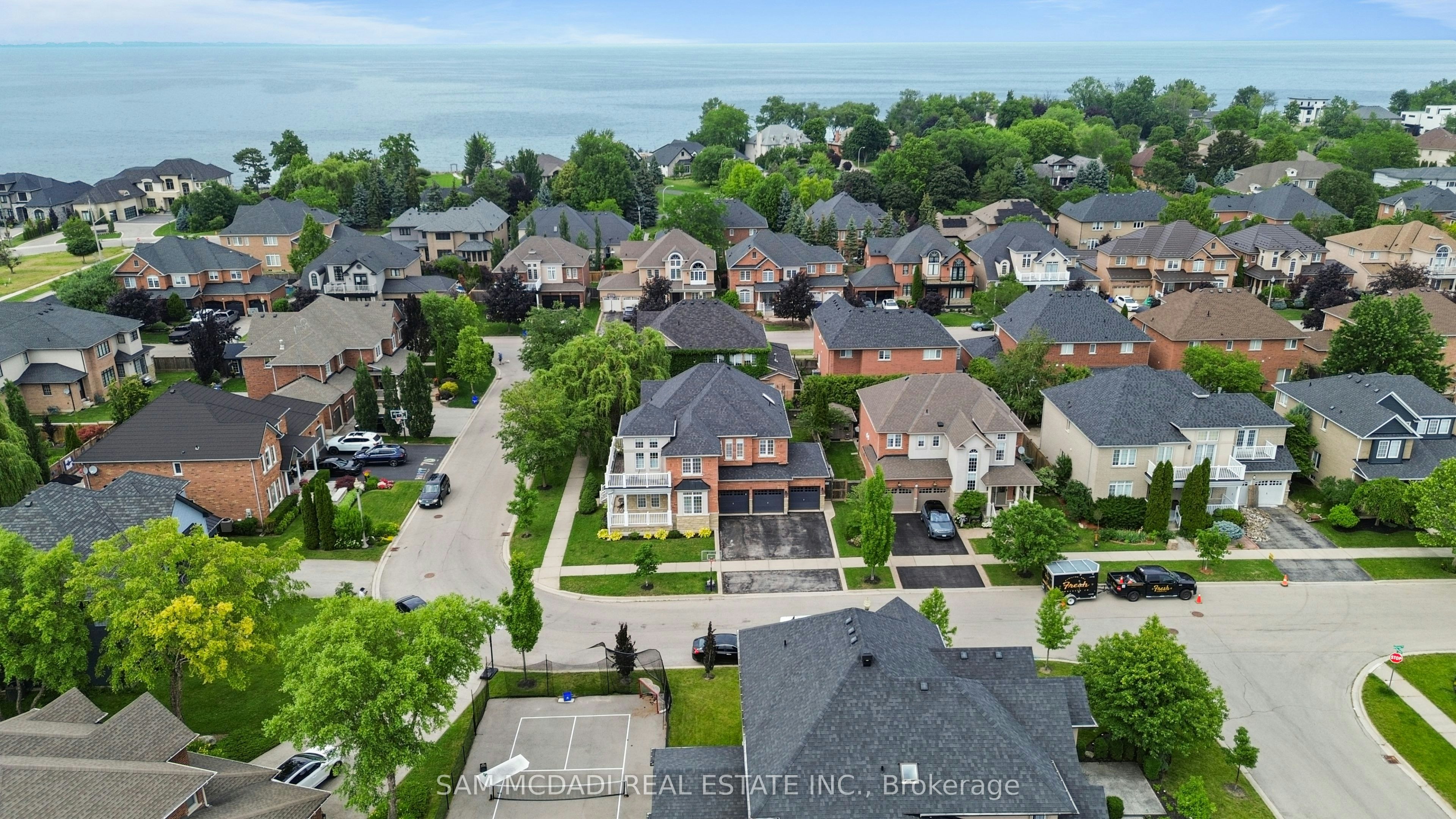 29 Delrosa Way, Hamilton, ON, L8E 6E5