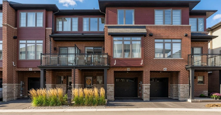 44-575 Woodward Avenue, Hamilton, ON, L8H 6P2