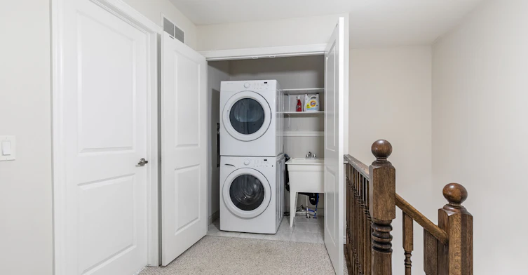 38 Southshore Crescent, Hamilton, ON, L8E 0J3 - 23