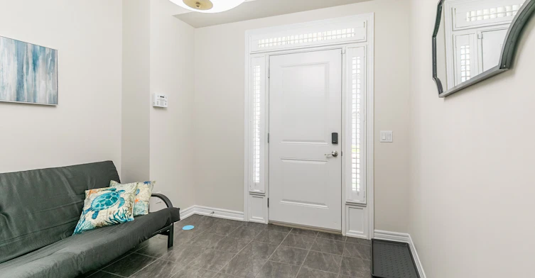 38 Southshore Crescent, Hamilton, ON, L8E 0J3 - 3
