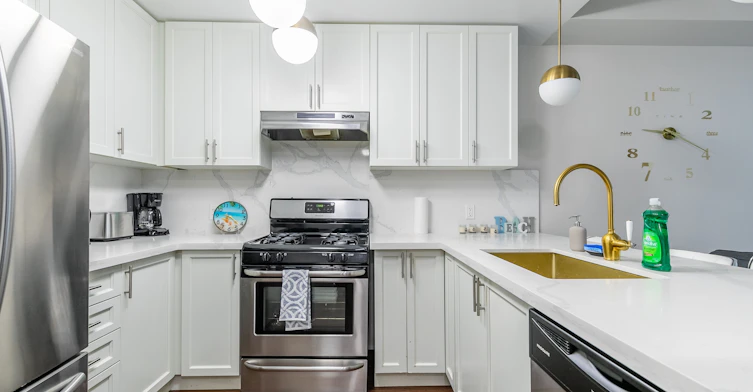 38 Southshore Crescent, Hamilton, ON, L8E 0J3 - 13
