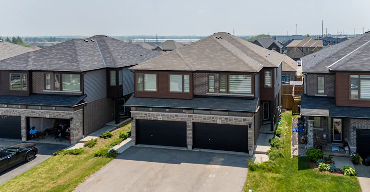 7 Baker Lane, Brant, ON, N3L 0K3 - 2