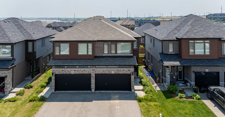 7 Baker Lane, Brant, ON, N3L 0K3