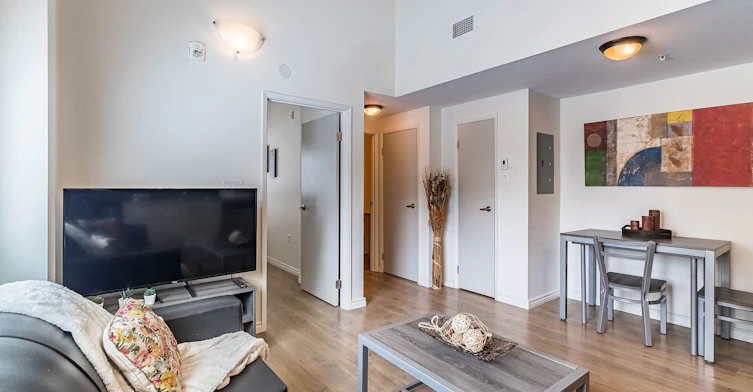 G116-275 Larch Street, Waterloo, ON, N2L 3R2 - 13