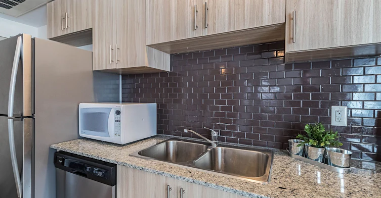 G116-275 Larch Street, Waterloo, ON, N2L 3R2 - 17