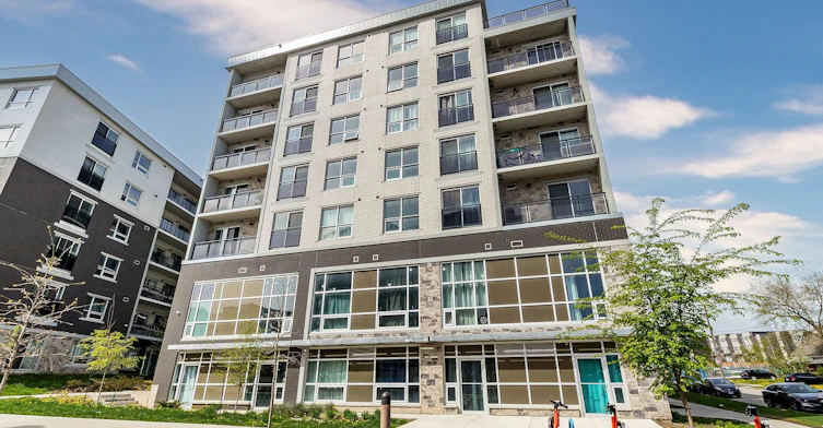 G116-275 Larch Street, Waterloo, ON, N2L 3R2 - 3
